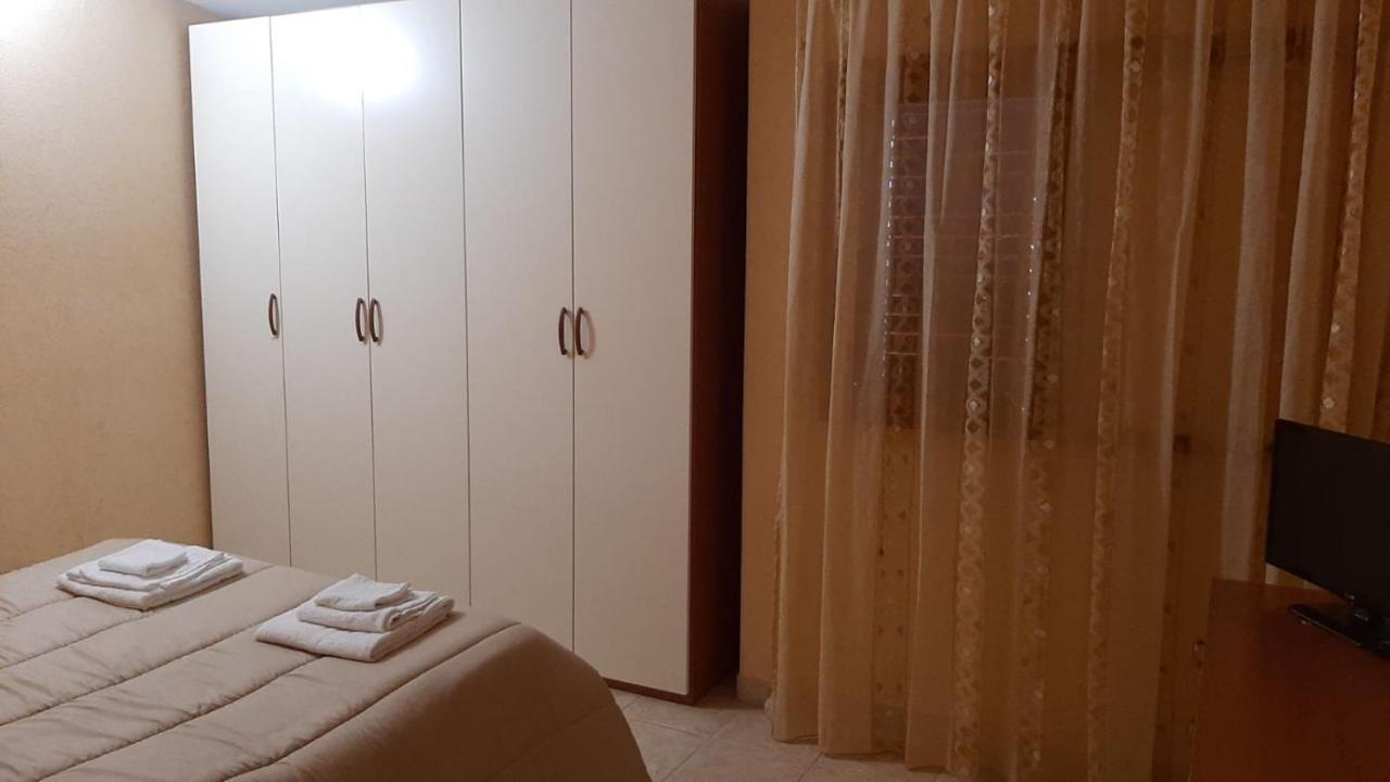 B&B La Palma Барі Екстер'єр фото